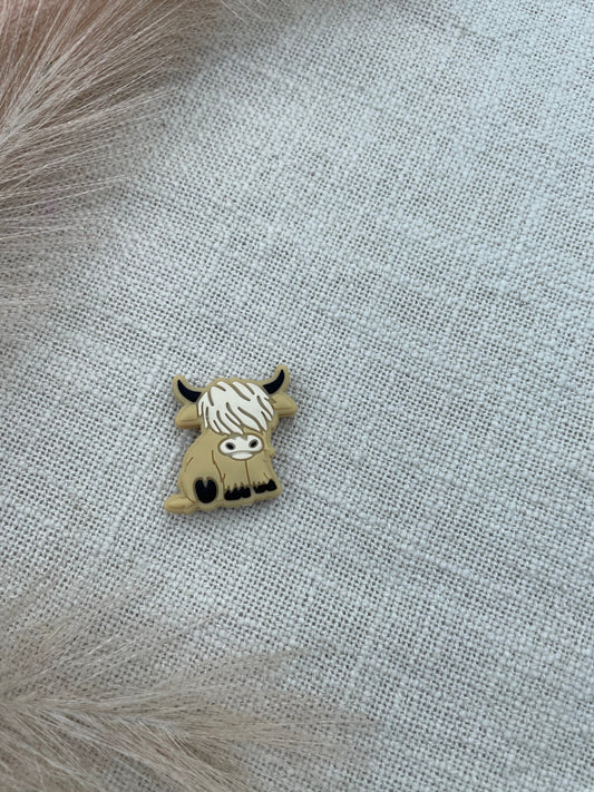 Silicone Focal Bead - 4 light brown cow