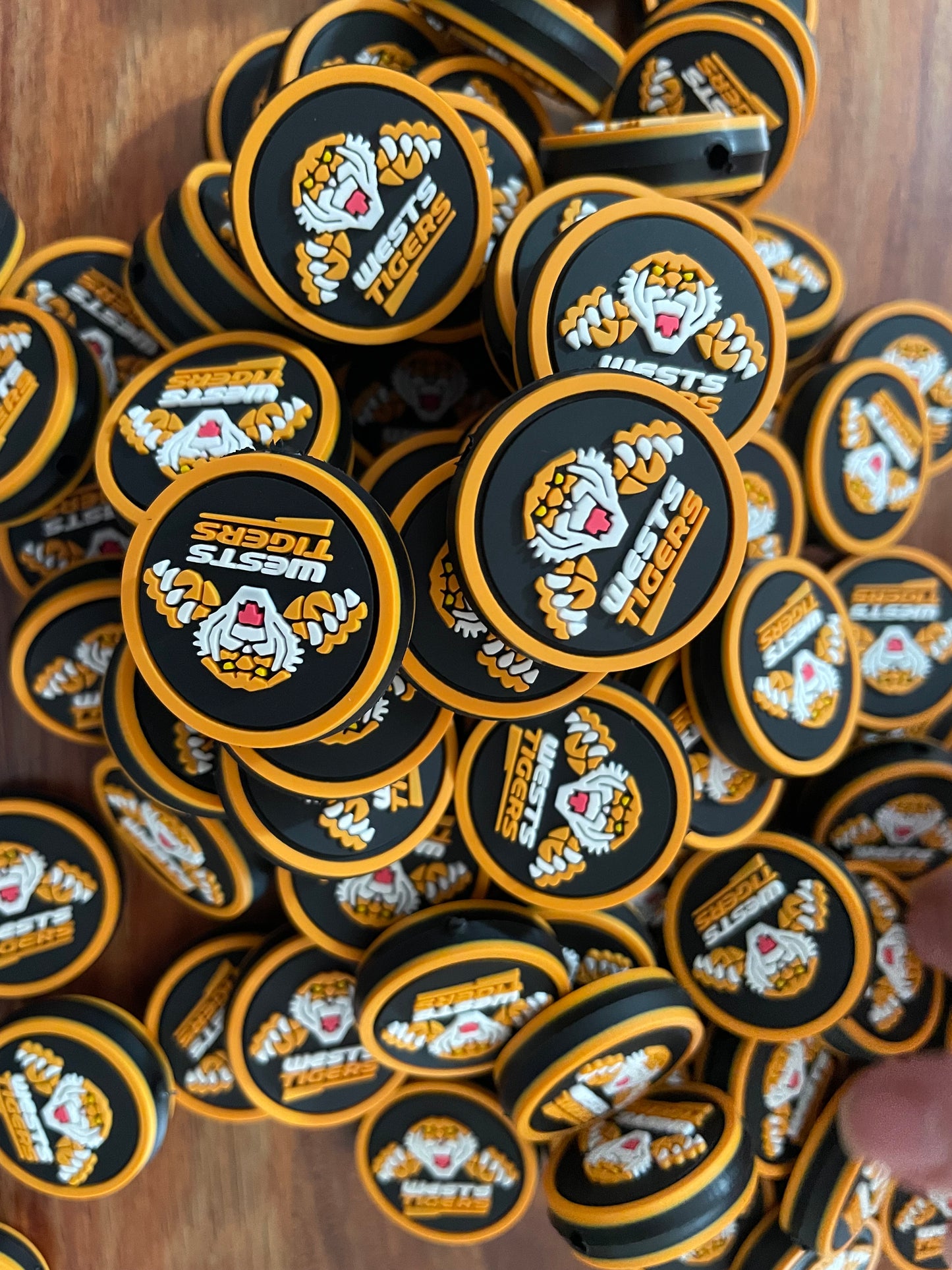 NRL Silicone Focal Bead - Tigers